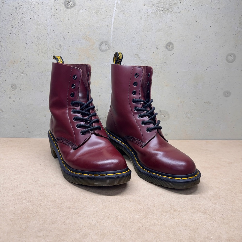 Dr. Martens Clemency Boots Wmns Size 9 Cherry Red Block Heel Leather Grunge Goth
